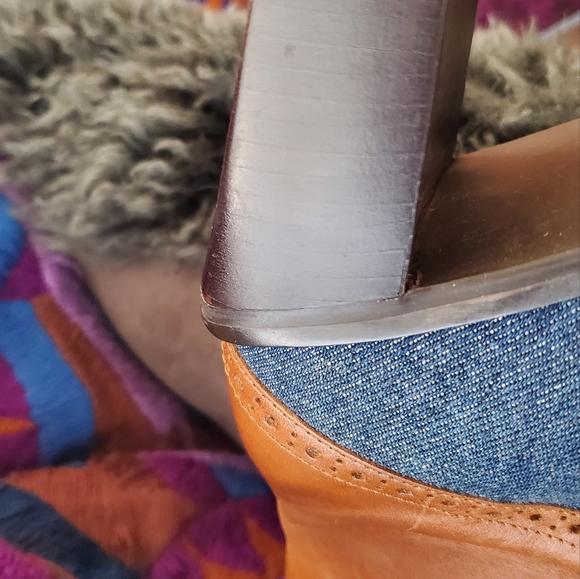 Artiva size 6.5 denim/leather combo heeled ankle boot - Picture 9 of 12